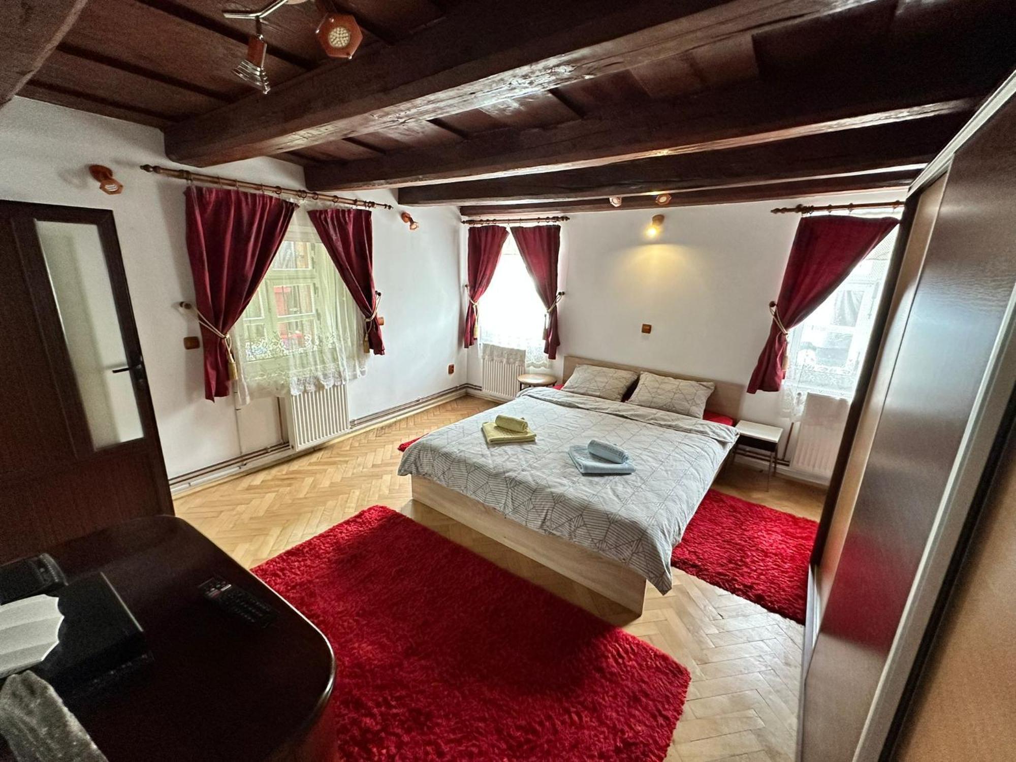 Casa Nicolae Teclu Apartment บราชอฟ ภายนอก รูปภาพ